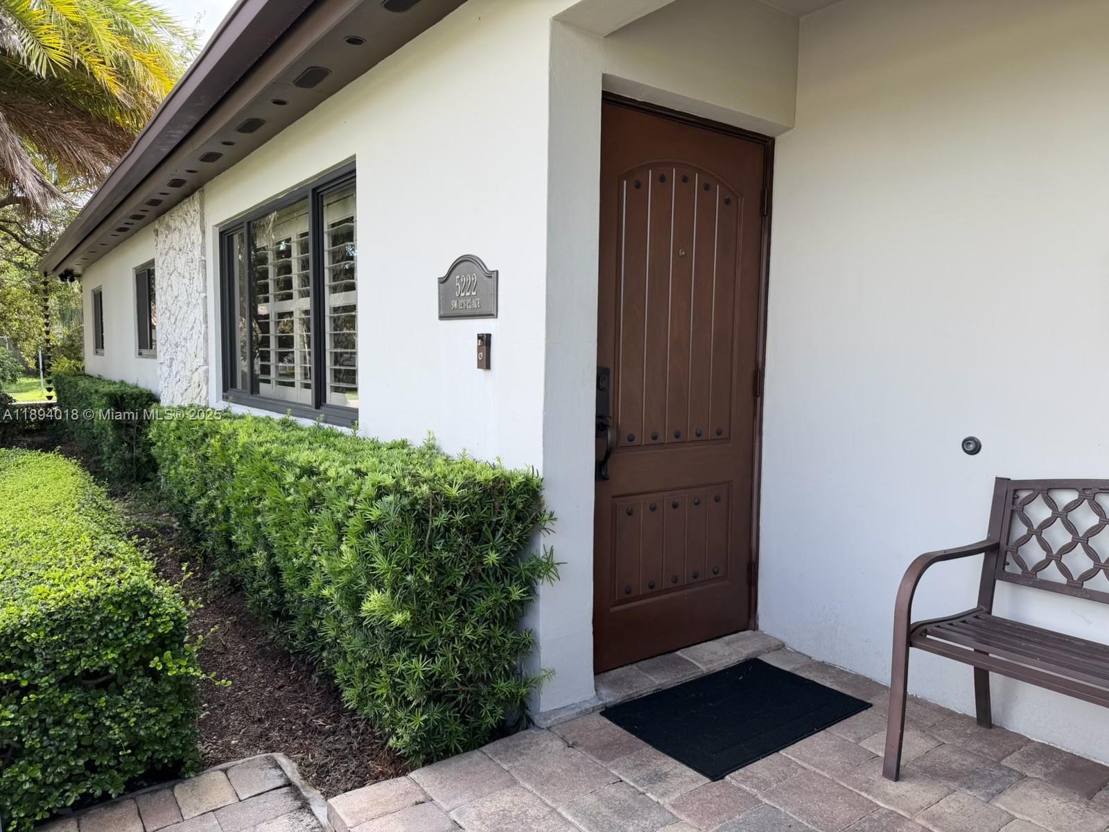 ROYALE GREEN SEC 3 - Residential Lease