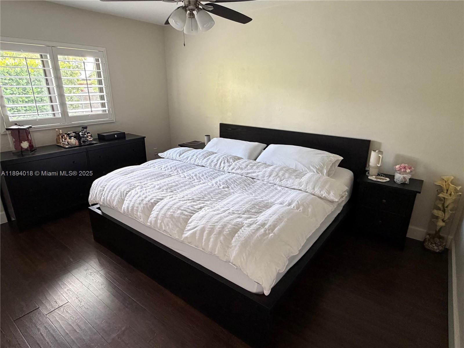 ROYALE GREEN SEC 3 - Residential Lease