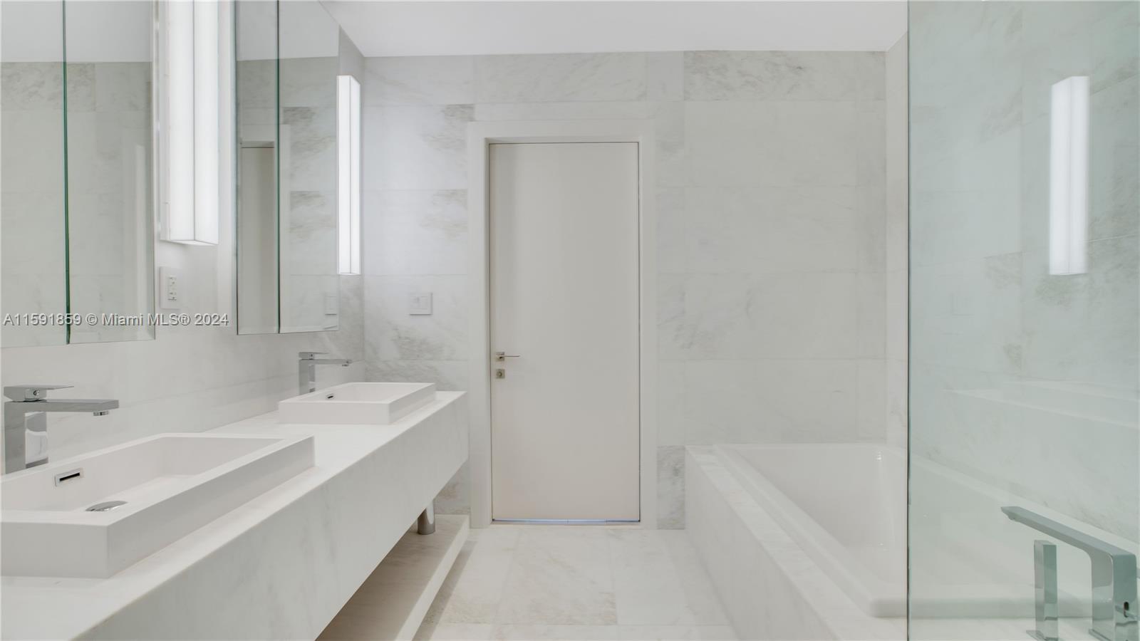 MAREA CONDO - Residential