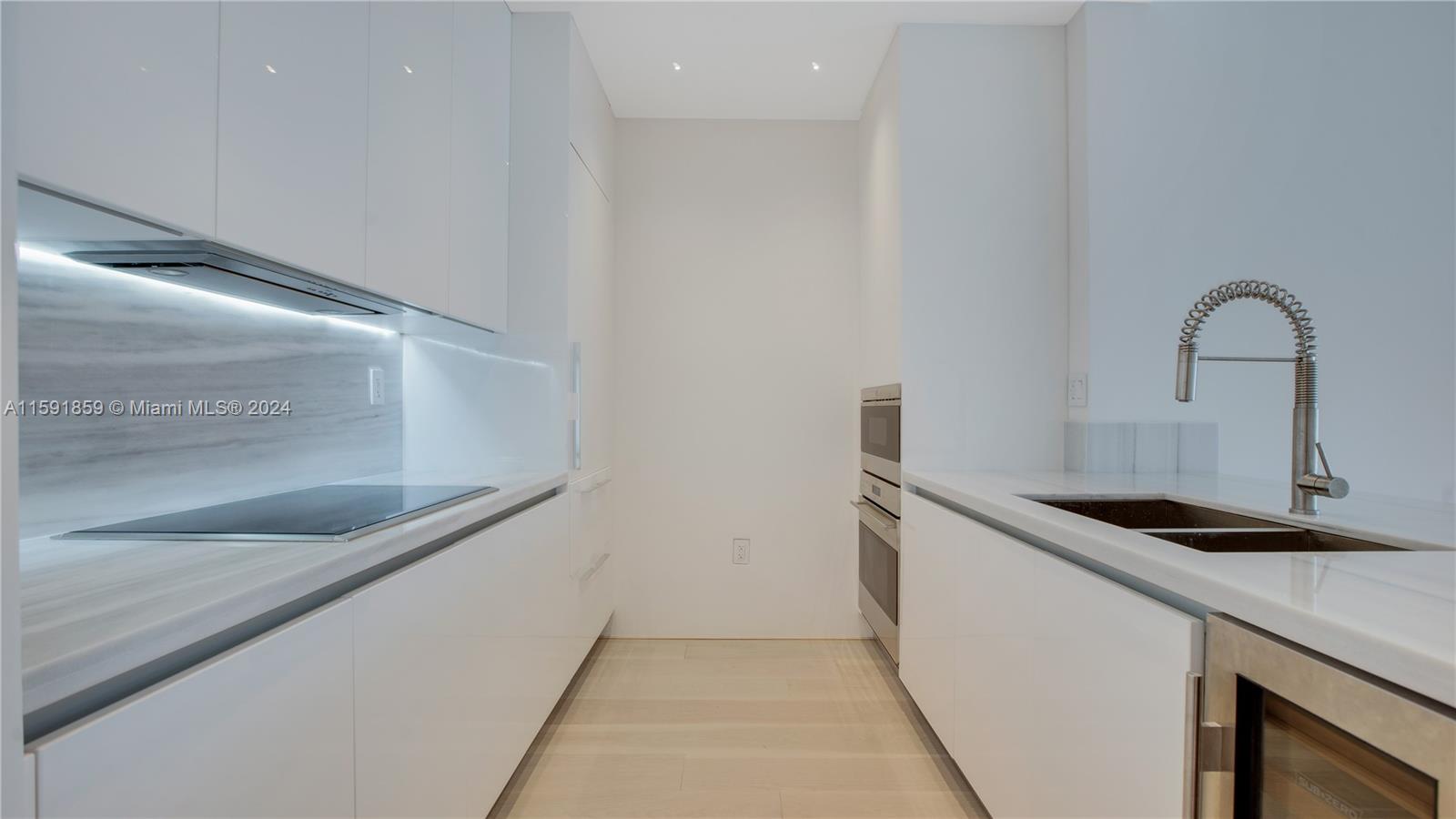 MAREA CONDO - Residential