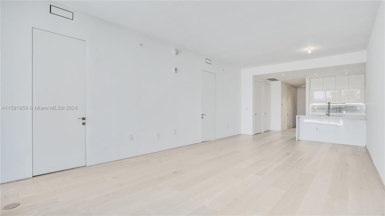 MAREA CONDO - Residential