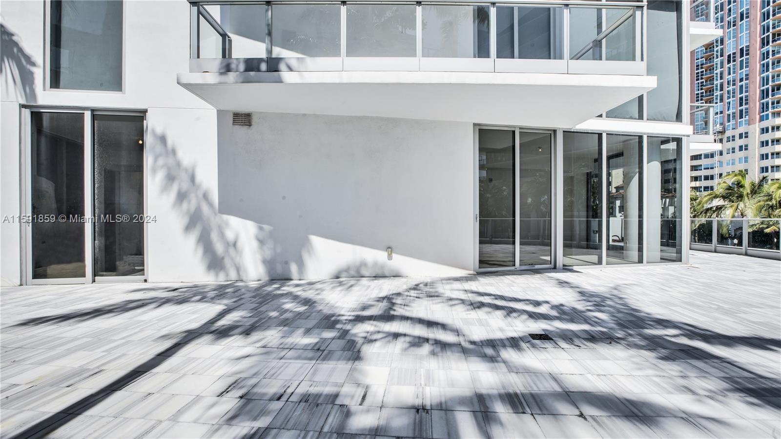 MAREA CONDO - Residential