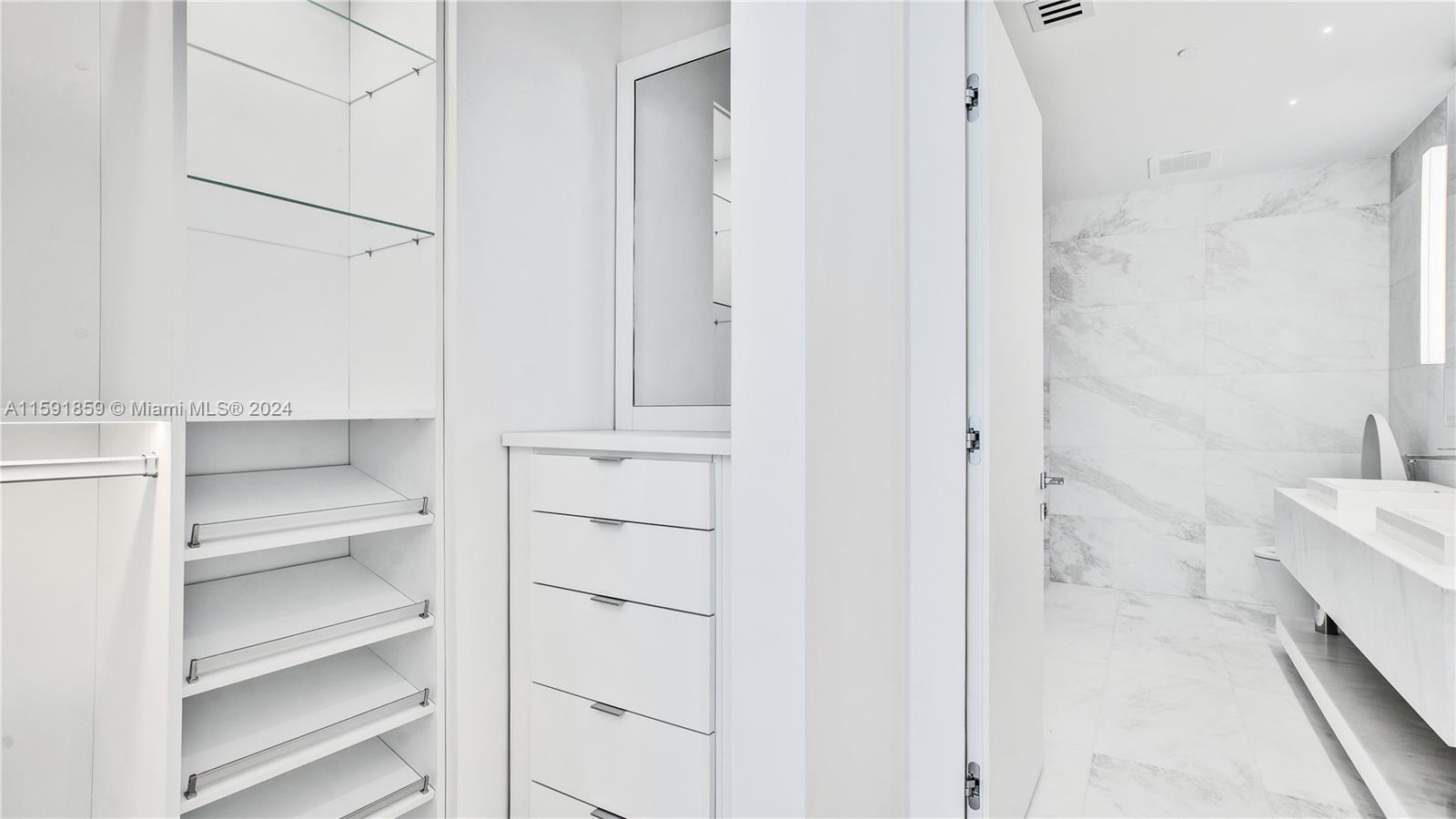 MAREA CONDO - Residential