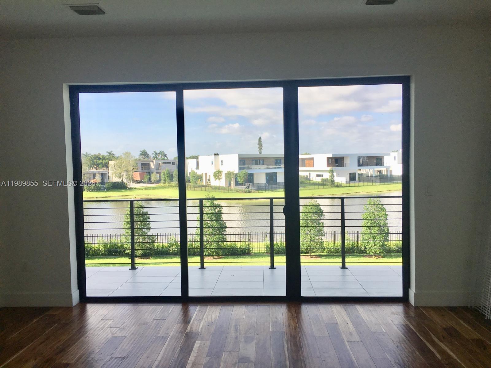 WESTON ESTATES - Residential Lease