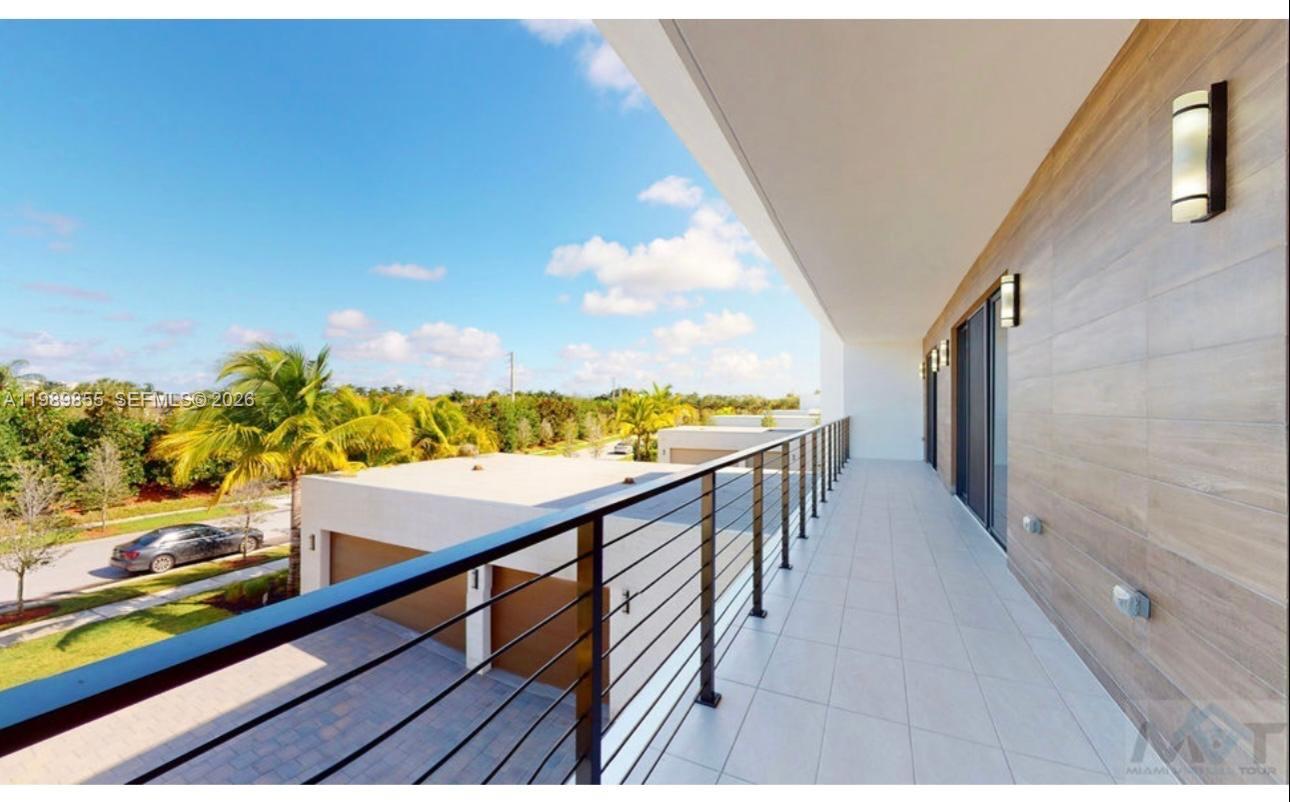 WESTON ESTATES - Residential Lease