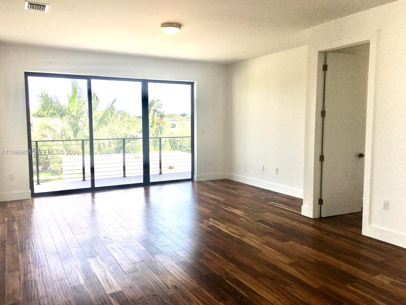 WESTON ESTATES - Residential Lease