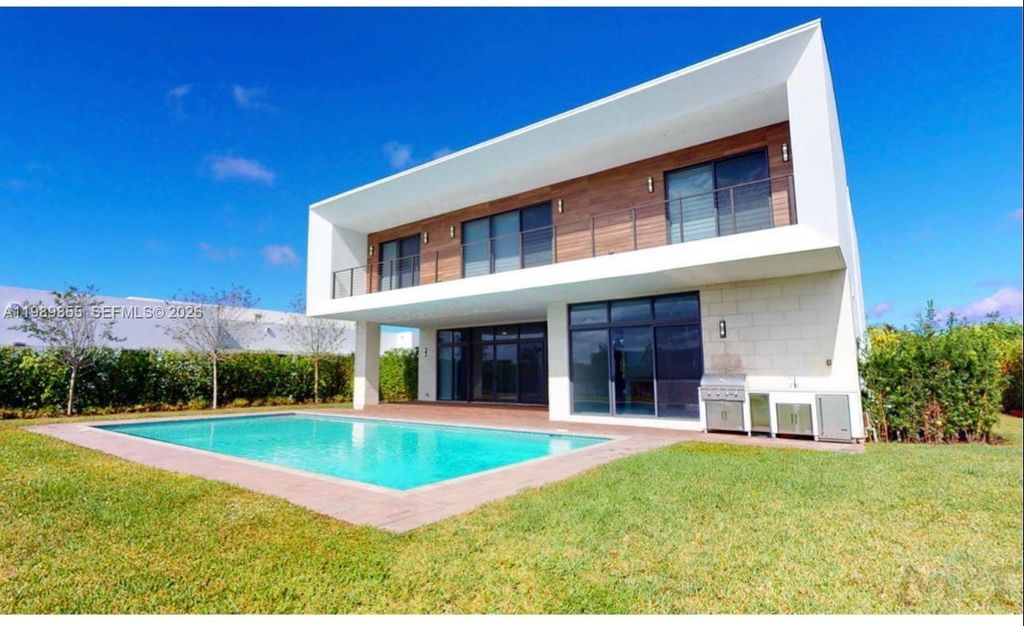 Photo of 16580 Sunset Way #16580, Weston, FL 33326 (MLS # A11989855)