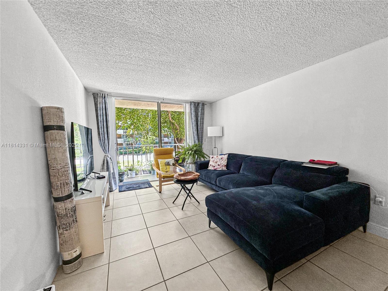 BAYVIEW PALMS CONDO - Residential Lease
