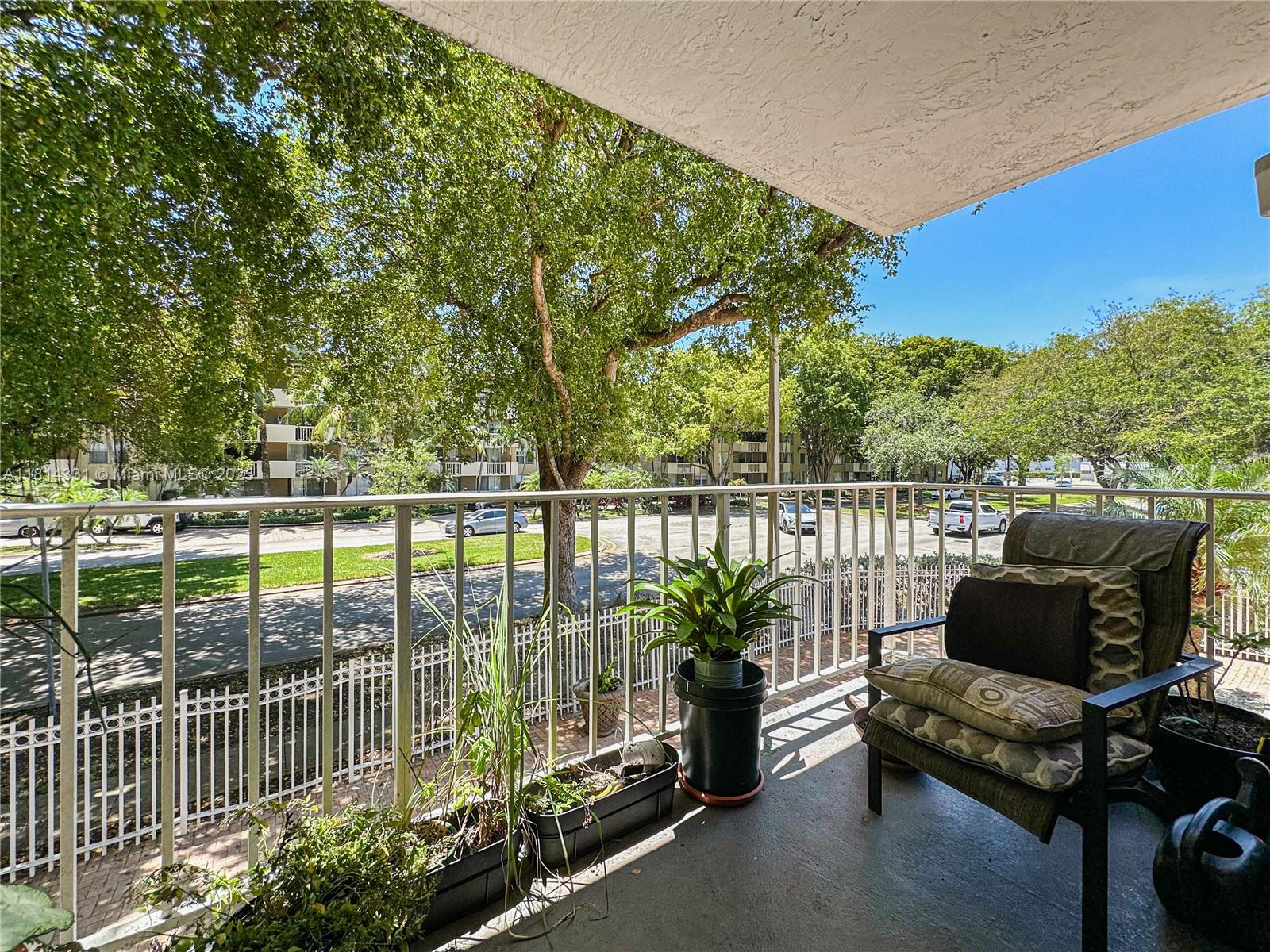 BAYVIEW PALMS CONDO - Residential Lease