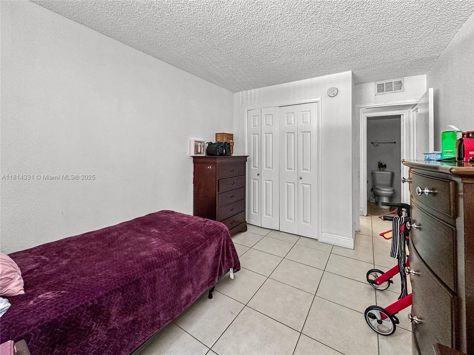BAYVIEW PALMS CONDO - Residential Lease