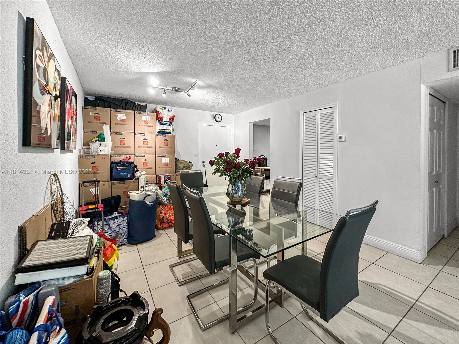 BAYVIEW PALMS CONDO - Residential Lease