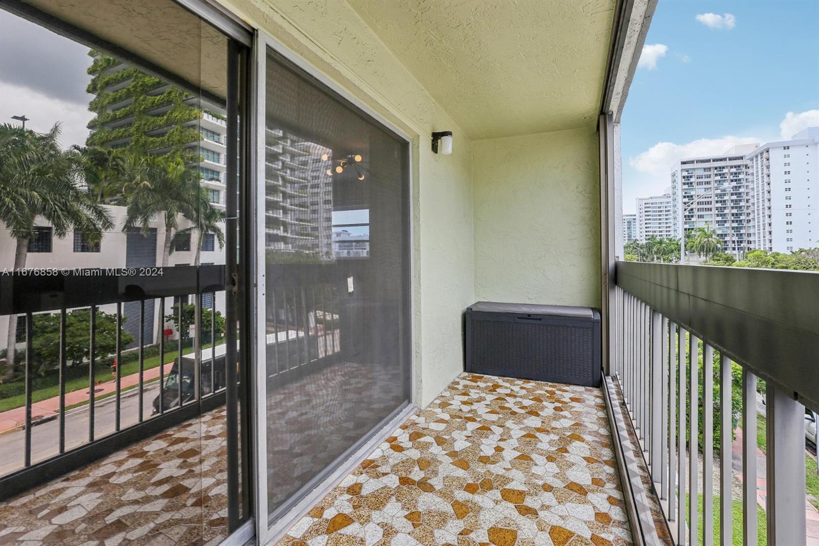 GOLDEN WEST CONDO - Residential