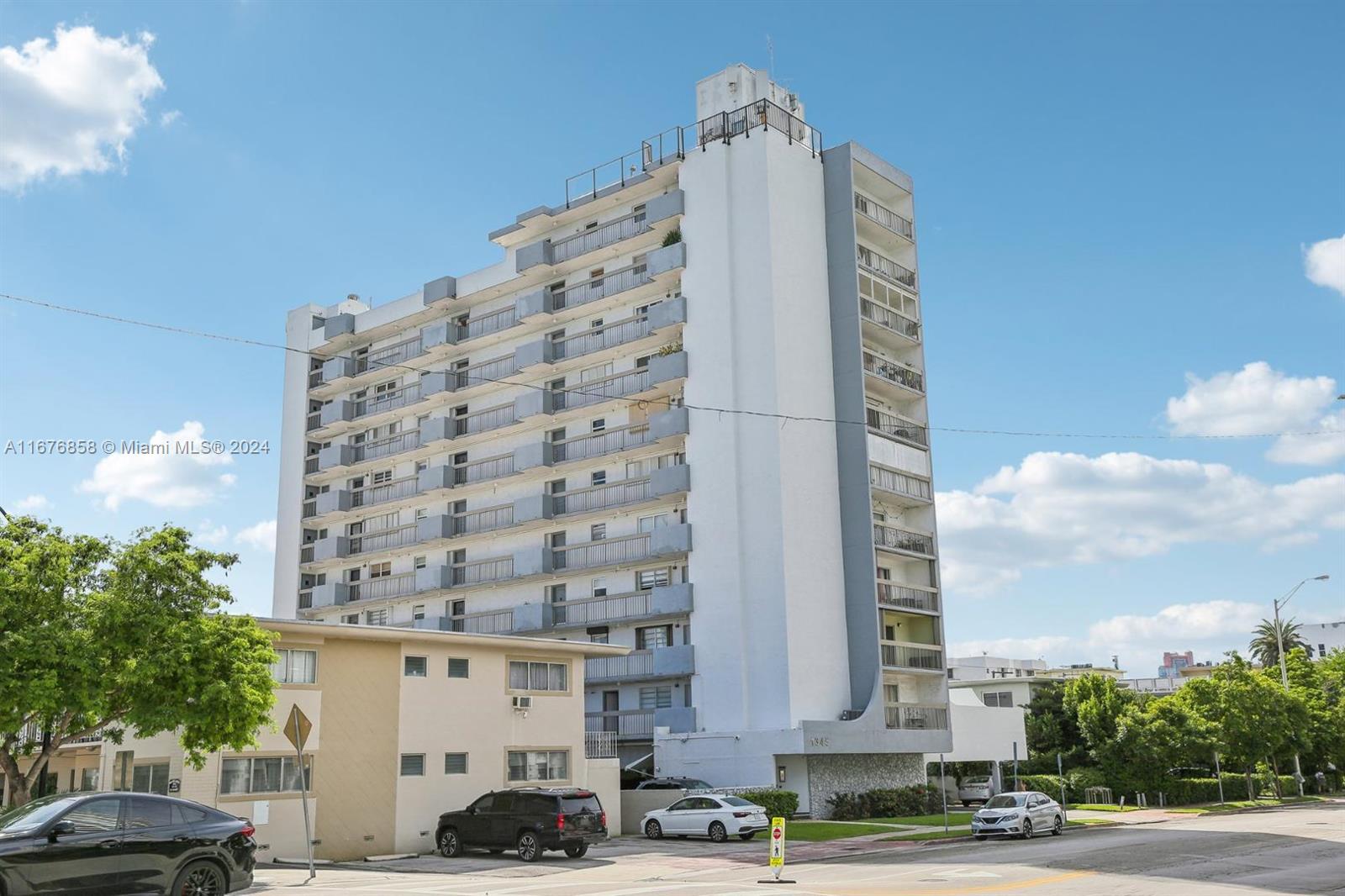 GOLDEN WEST CONDO - Residential