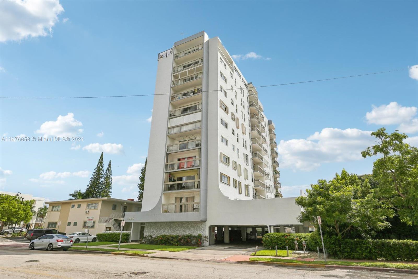 GOLDEN WEST CONDO - Residential