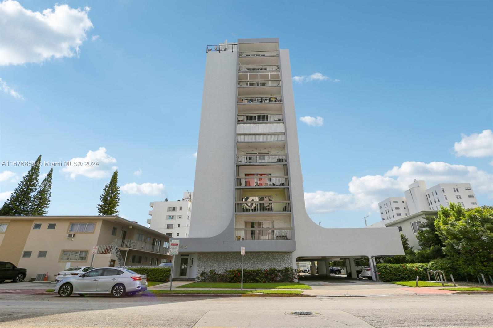 GOLDEN WEST CONDO - Residential