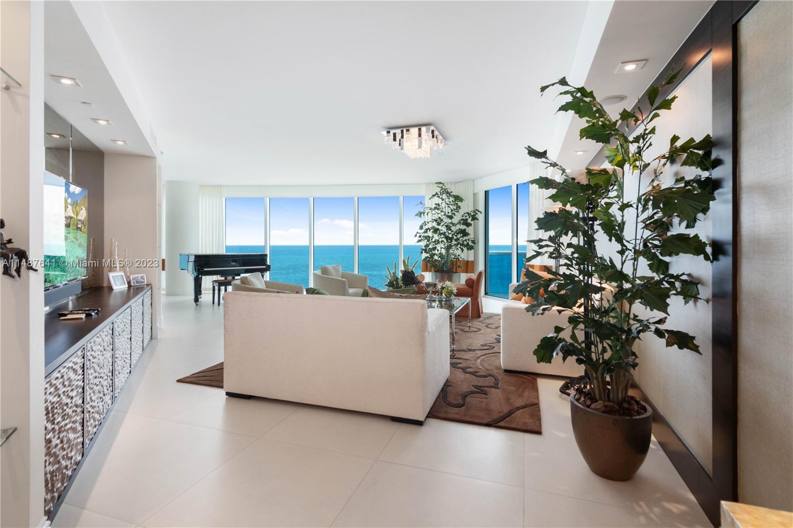 2711 S Ocean Dr 2205