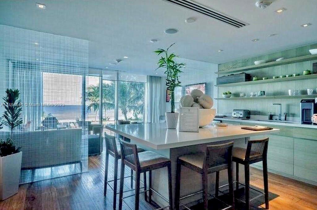 2711 HOLLYWOOD BEACH COND - Residential