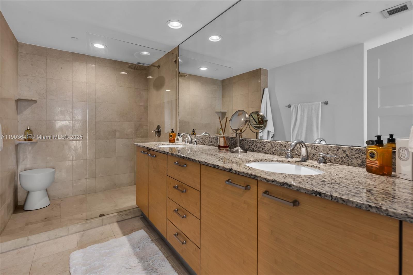 BEACH CLUB THREE CONDO - Residential