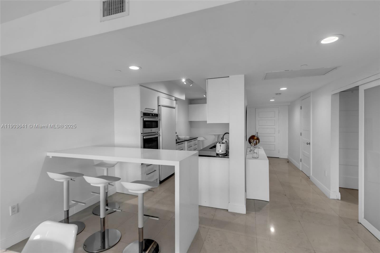 BEACH CLUB THREE CONDO - Residential