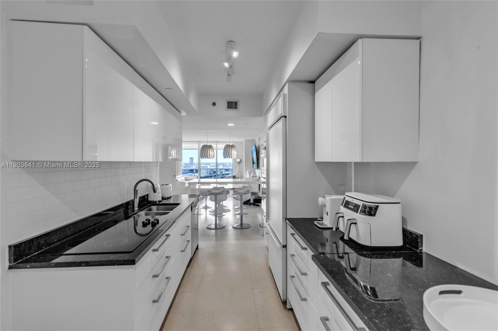 BEACH CLUB THREE CONDO - Residential