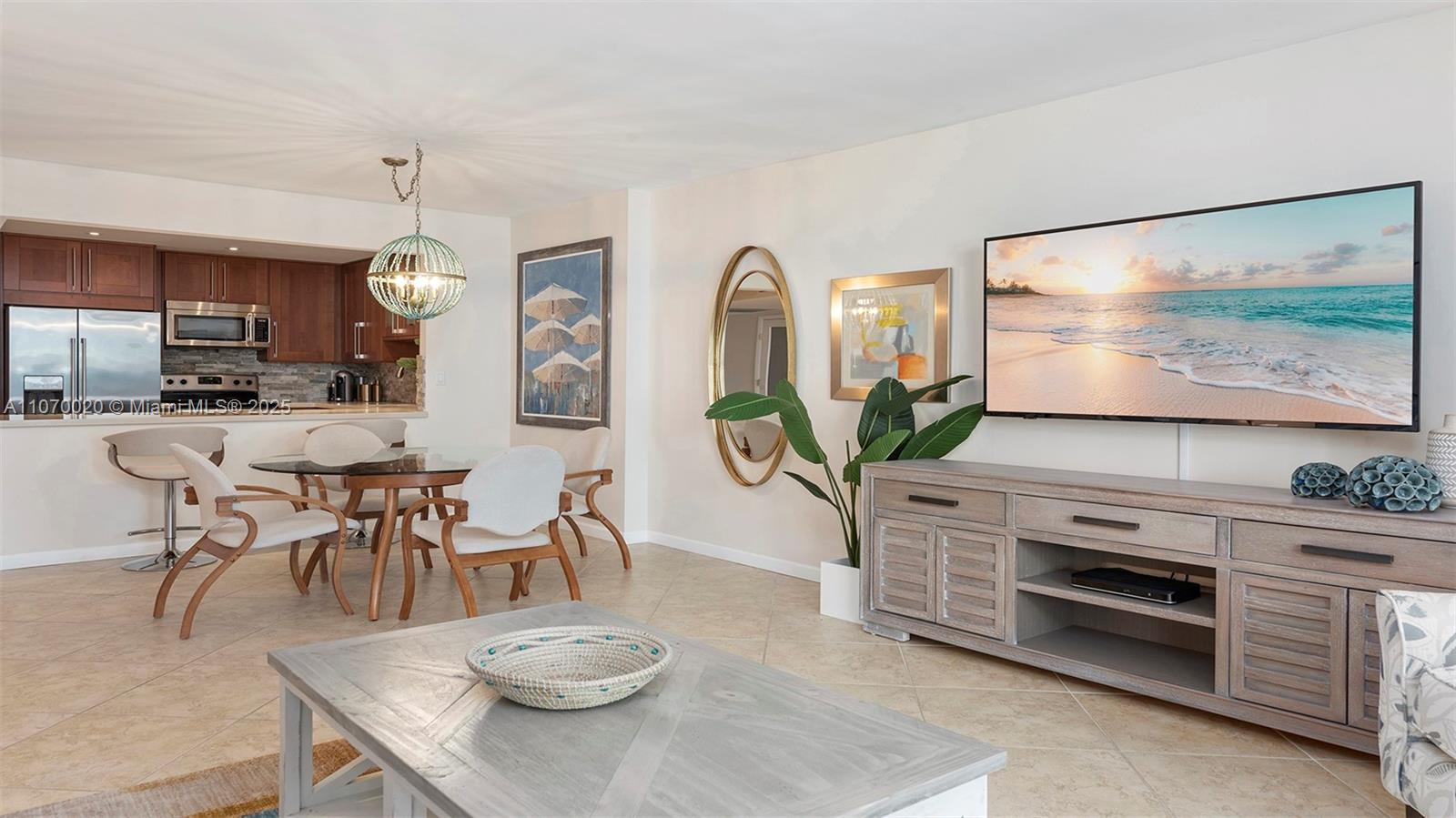 RONEY PALACE CONDO - Residential Lease