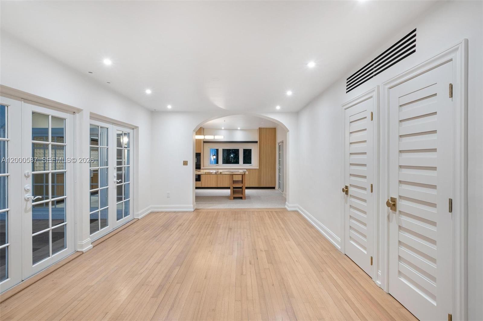 CORAL GABLES C C SEC 3 - Residential