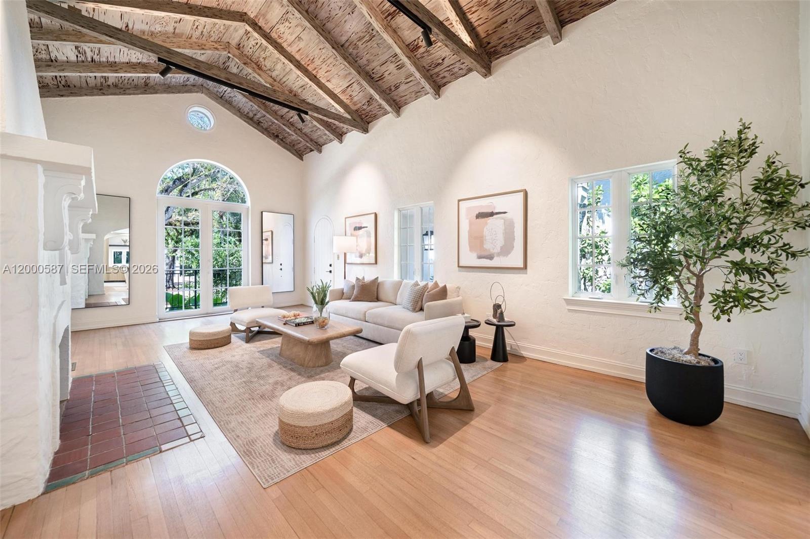 CORAL GABLES C C SEC 3 - Residential