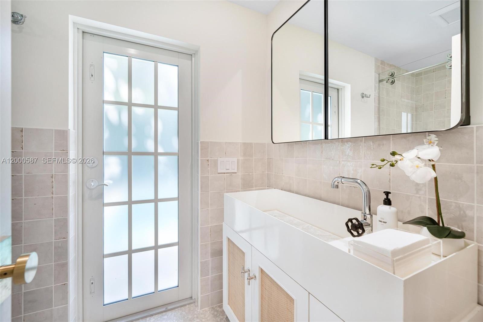 CORAL GABLES C C SEC 3 - Residential