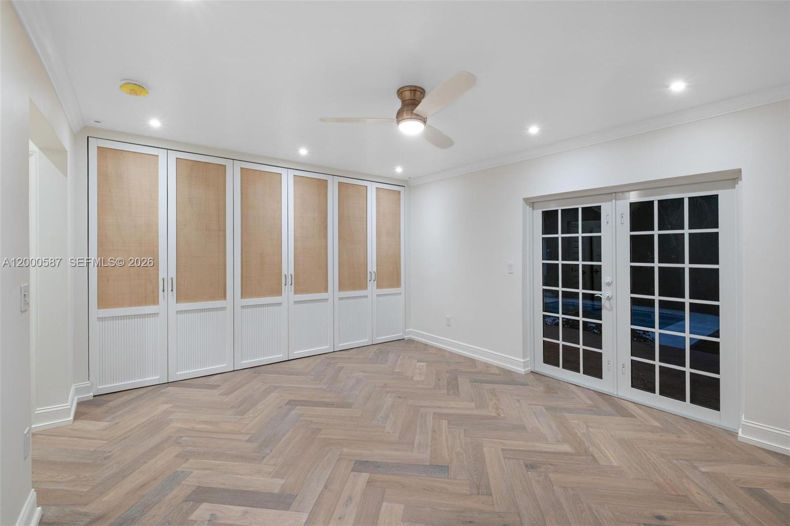 CORAL GABLES C C SEC 3 - Residential