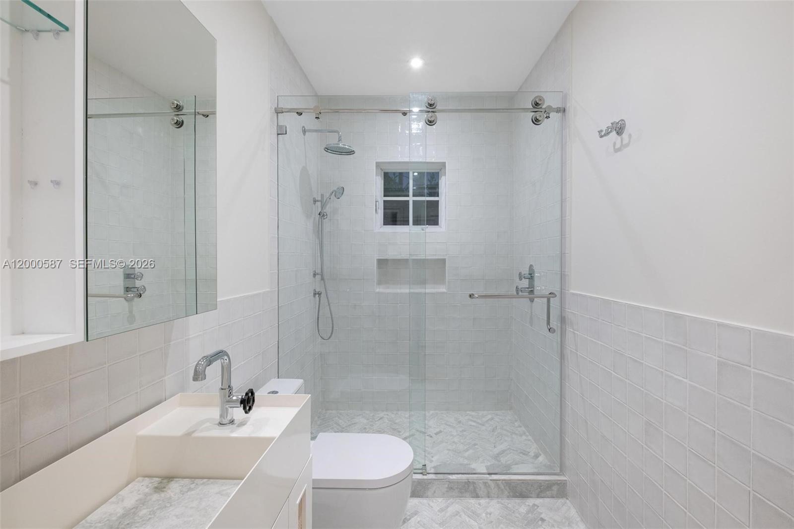 CORAL GABLES C C SEC 3 - Residential