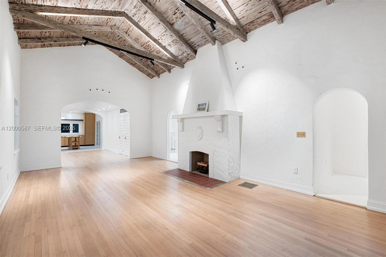 CORAL GABLES C C SEC 3 - Residential