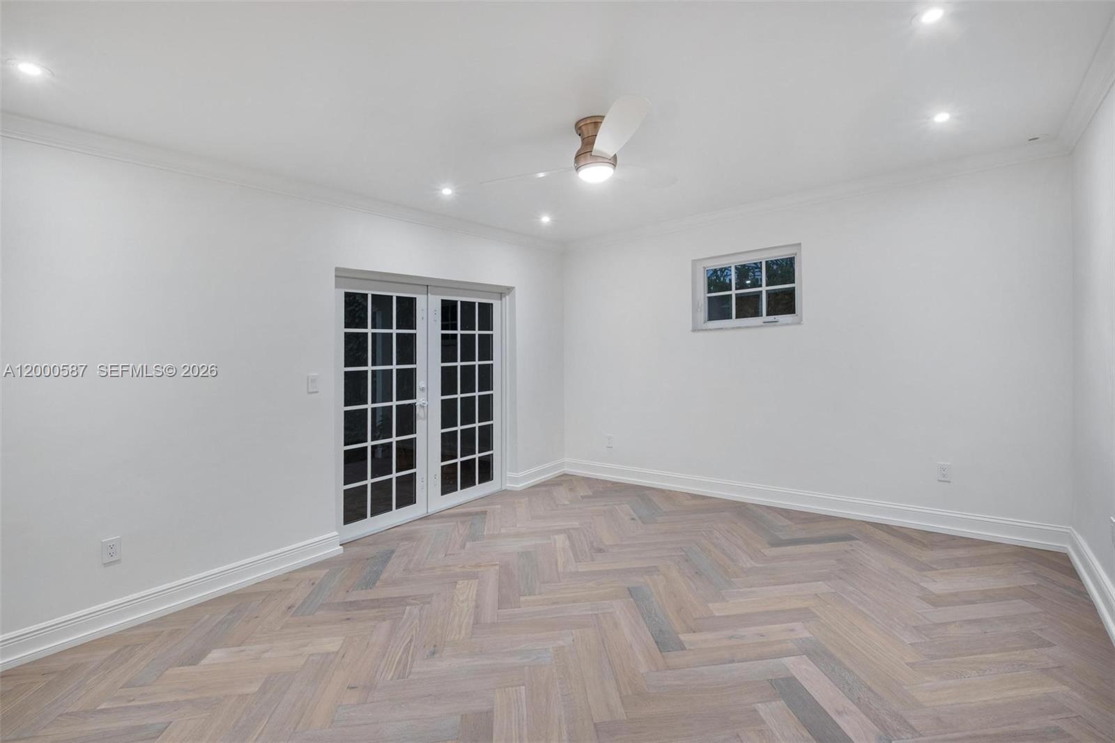 CORAL GABLES C C SEC 3 - Residential