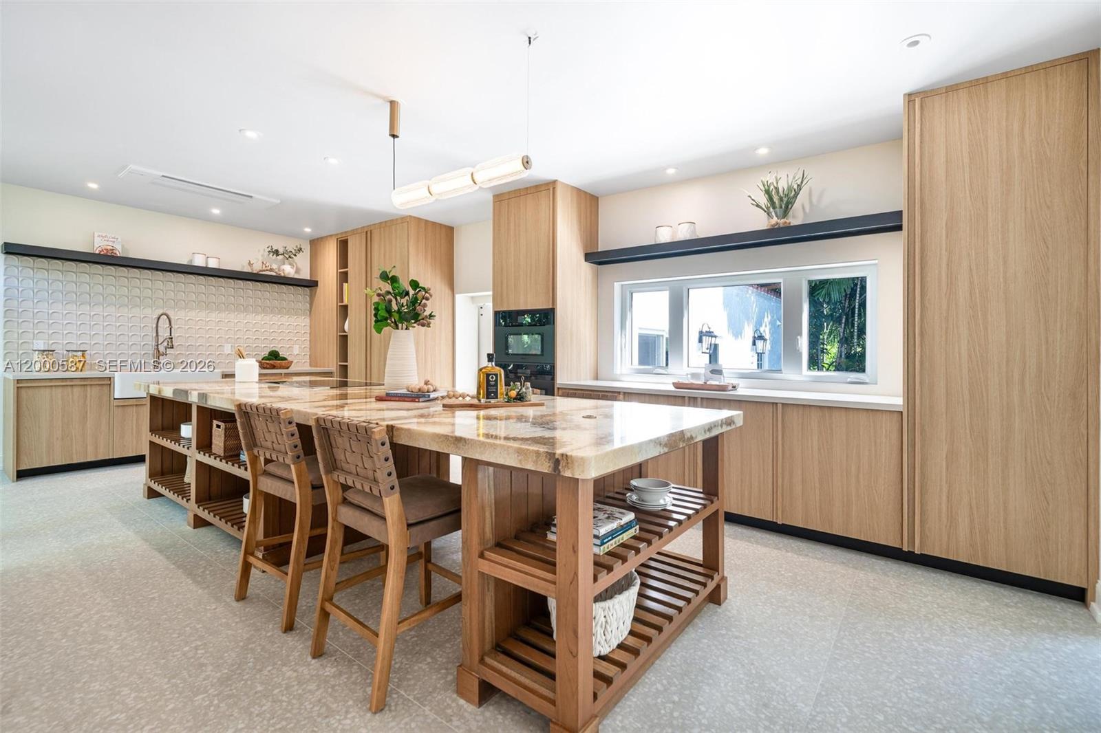 CORAL GABLES C C SEC 3 - Residential