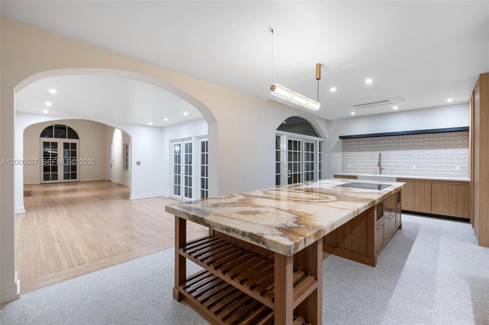 CORAL GABLES C C SEC 3 - Residential