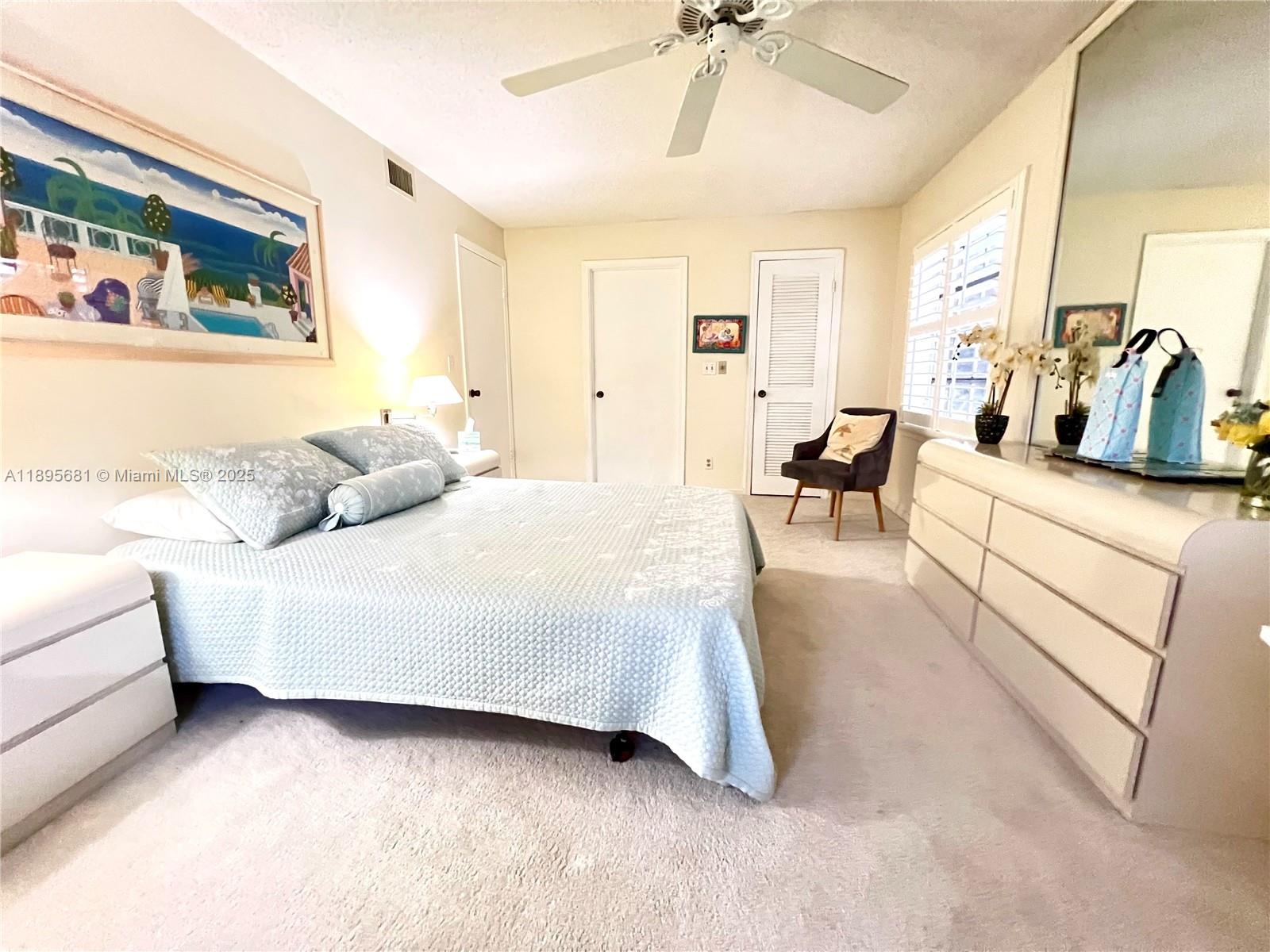 BAY COLONY CLUB CONDO - Residential Lease