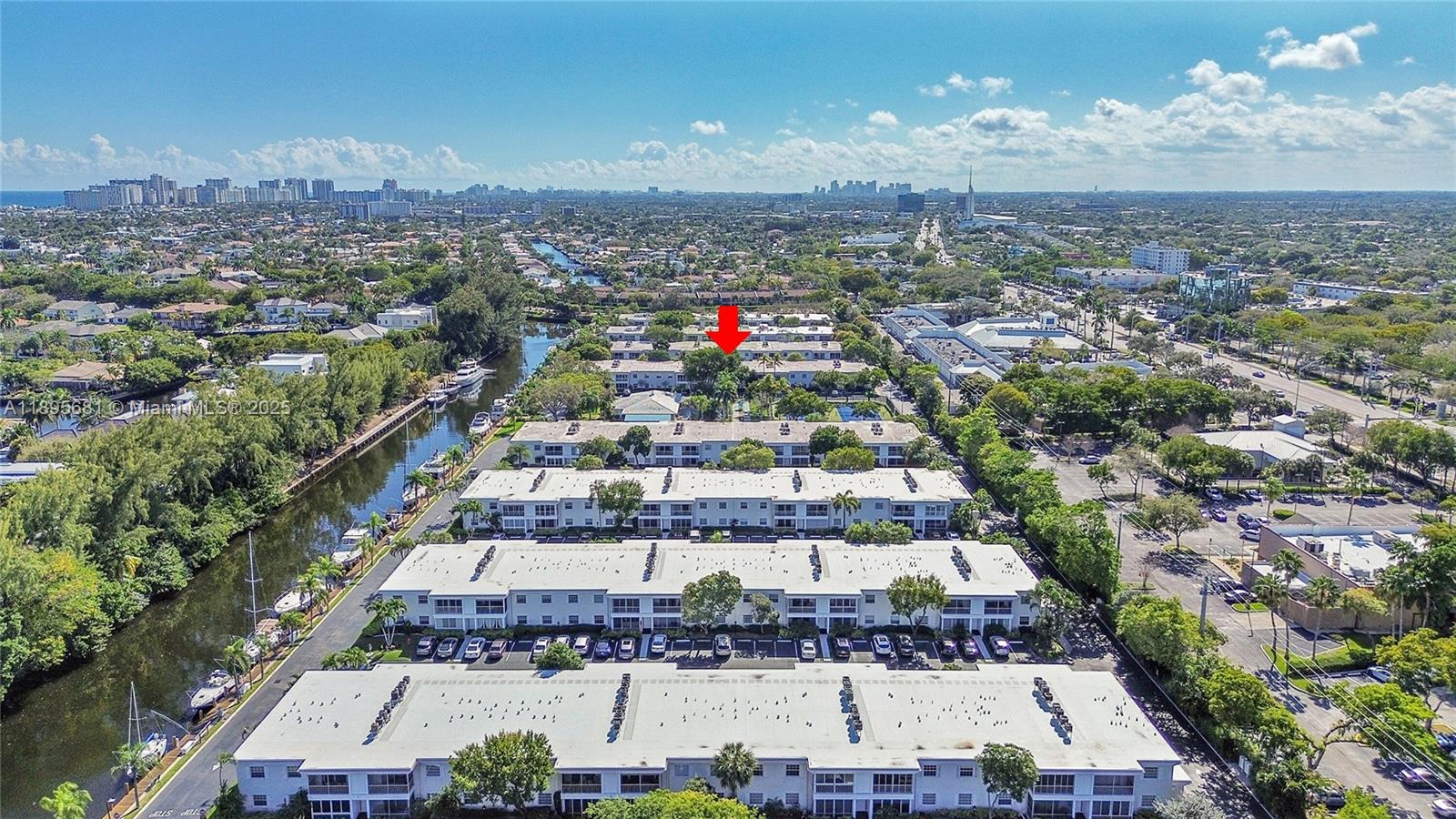 BAY COLONY CLUB CONDO - Residential Lease