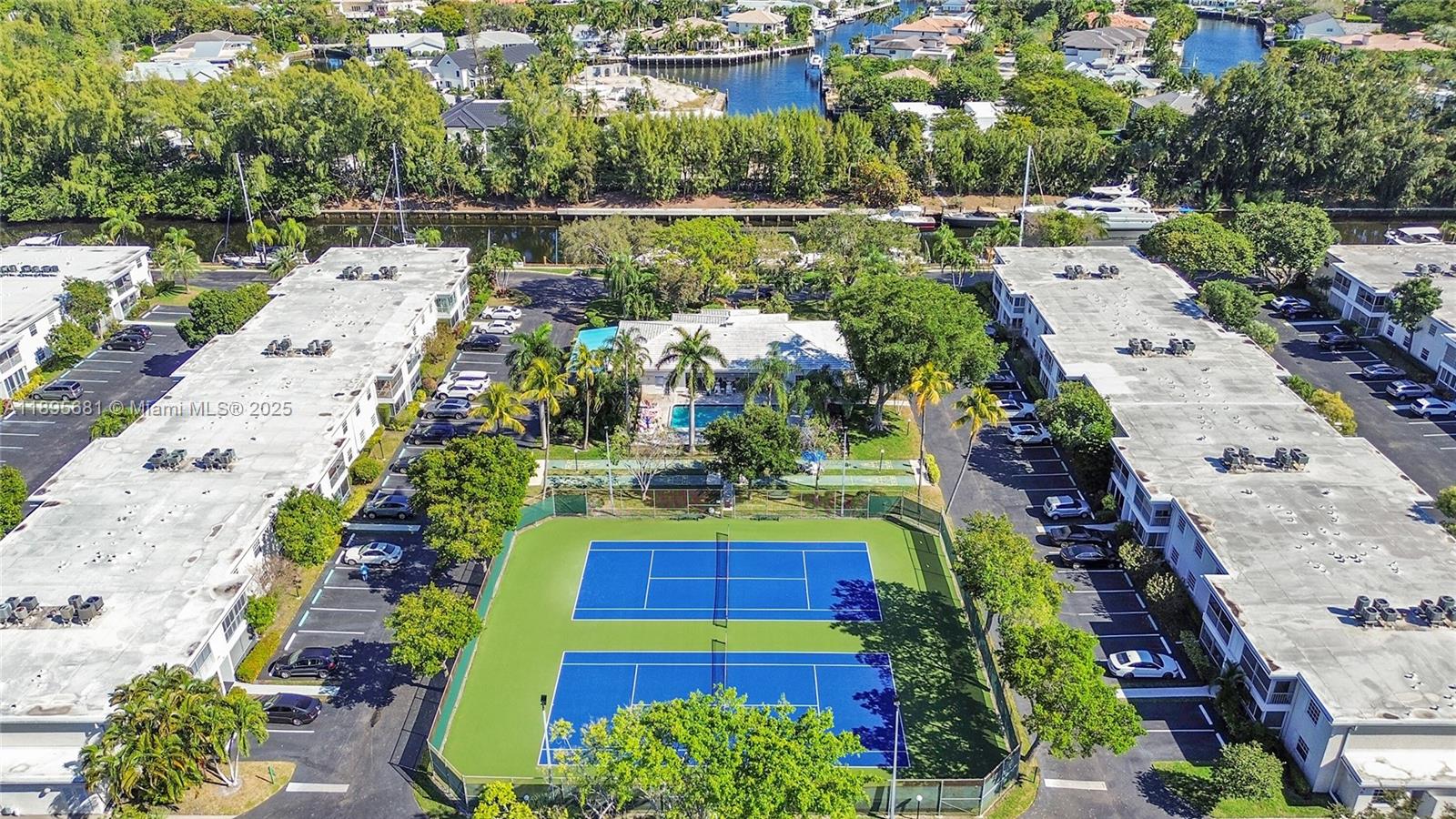 BAY COLONY CLUB CONDO - Residential Lease