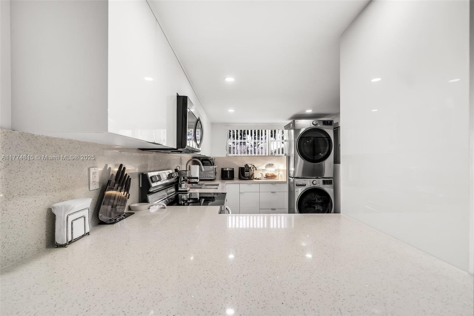 FERNWOODS CONDO NO 1 - Residential