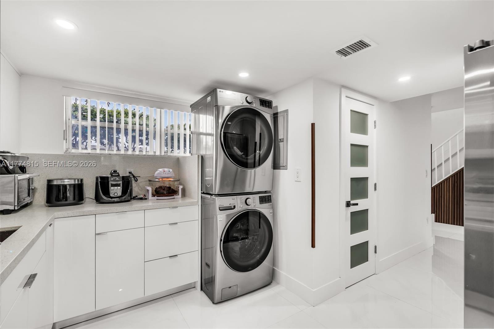 FERNWOODS CONDO NO 1 - Residential