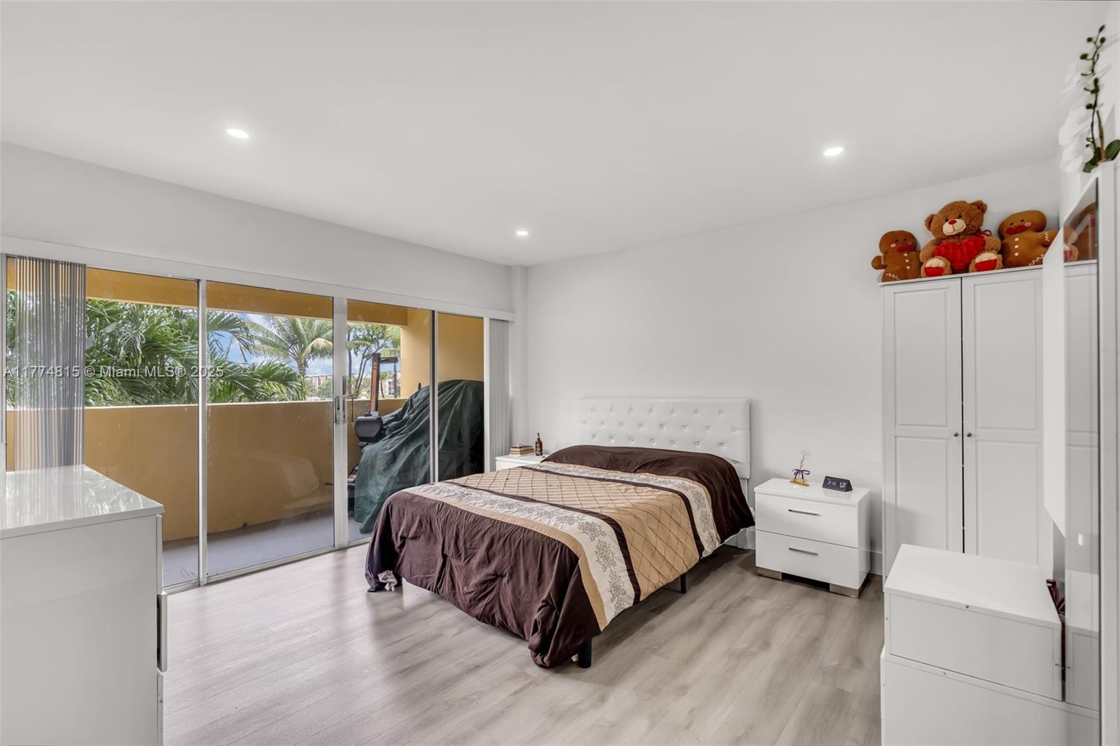 FERNWOODS CONDO NO 1 - Residential