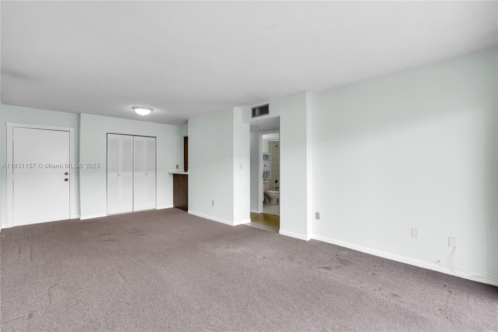 PINESIDE CONDO NO 1 - Residential