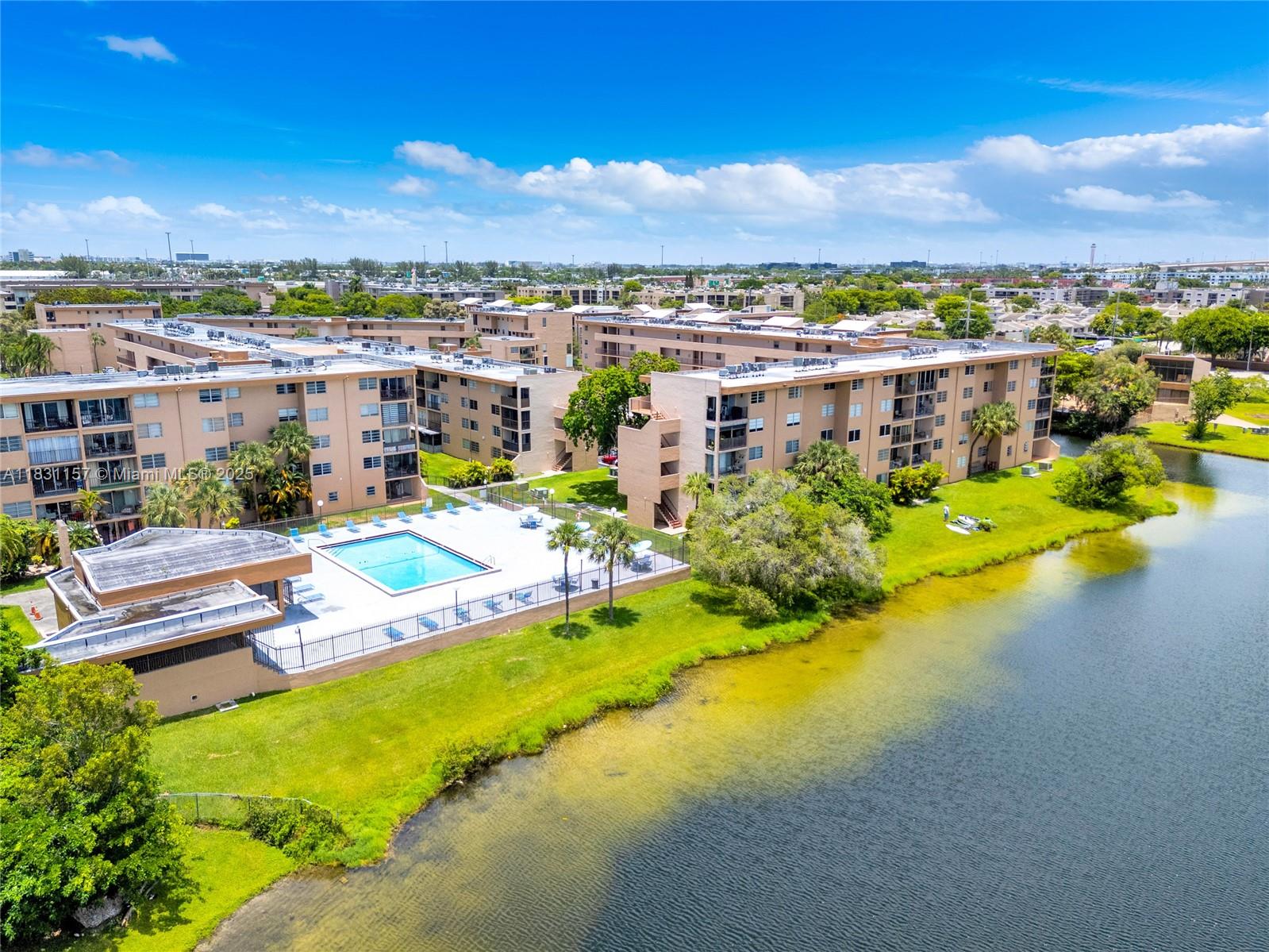 PINESIDE CONDO NO 1 - Residential