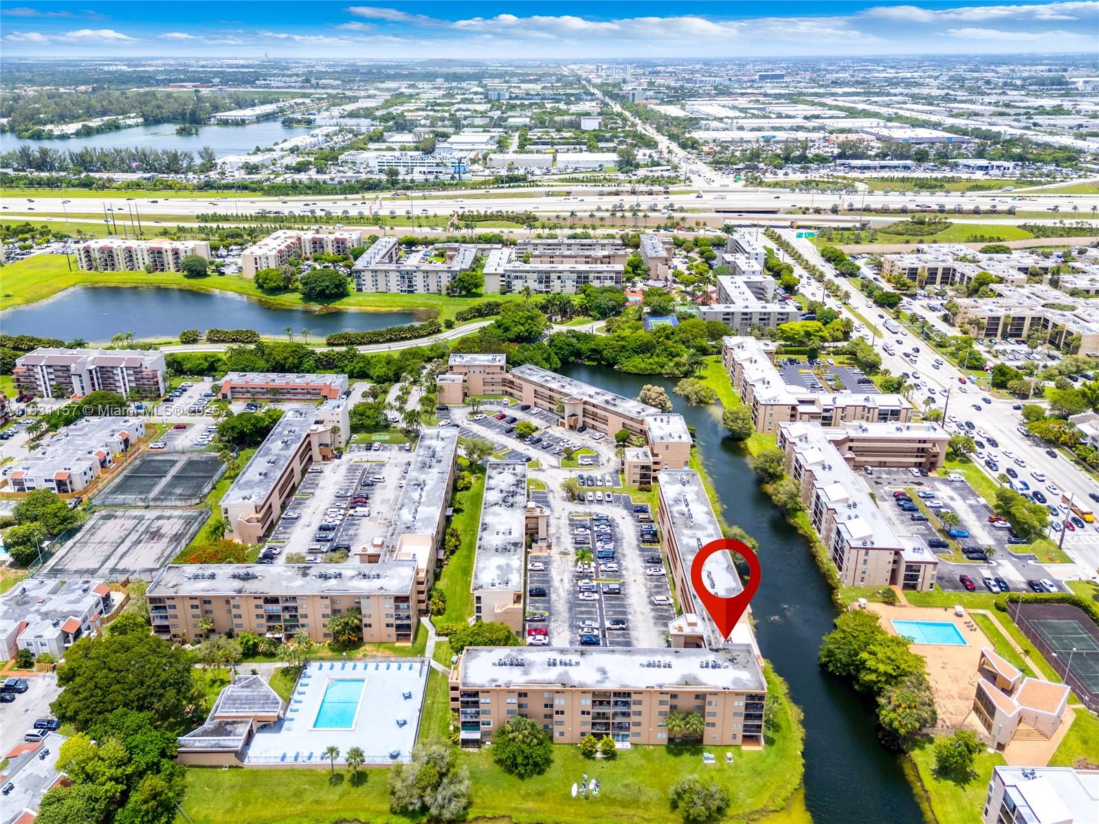 PINESIDE CONDO NO 1 - Residential