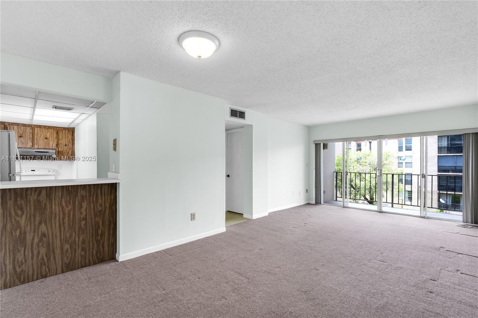 PINESIDE CONDO NO 1 - Residential