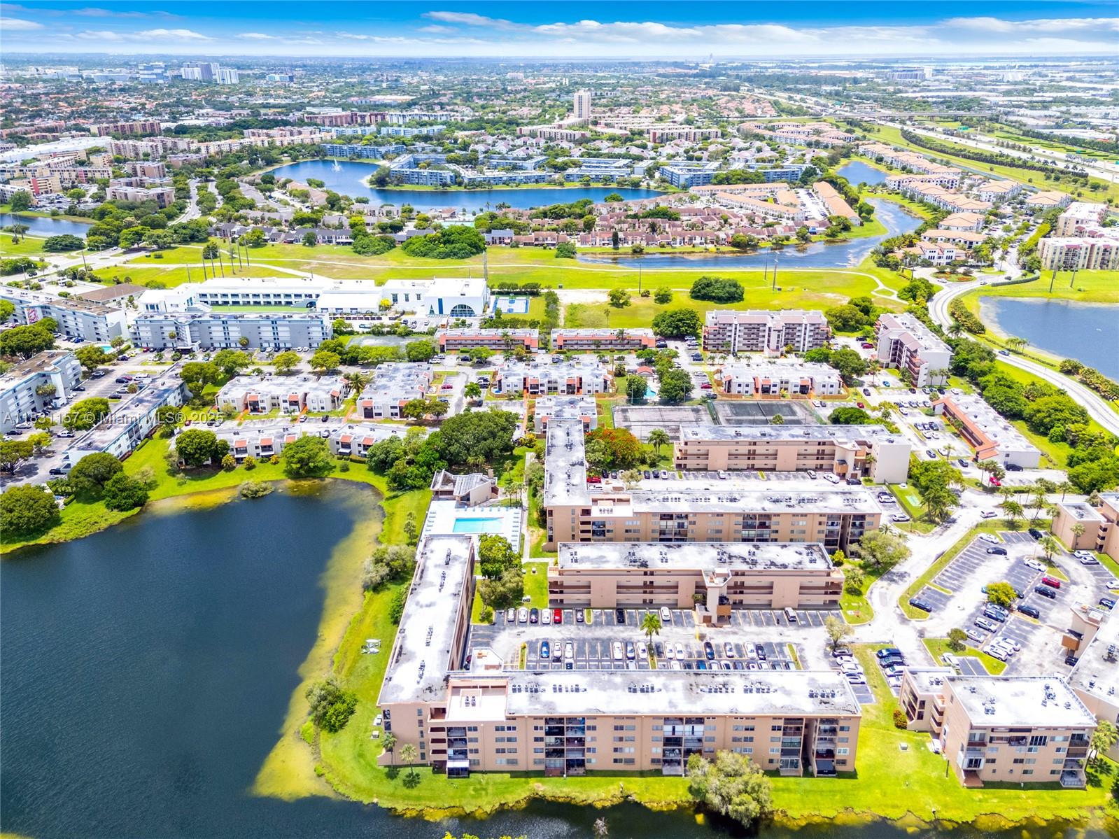 PINESIDE CONDO NO 1 - Residential