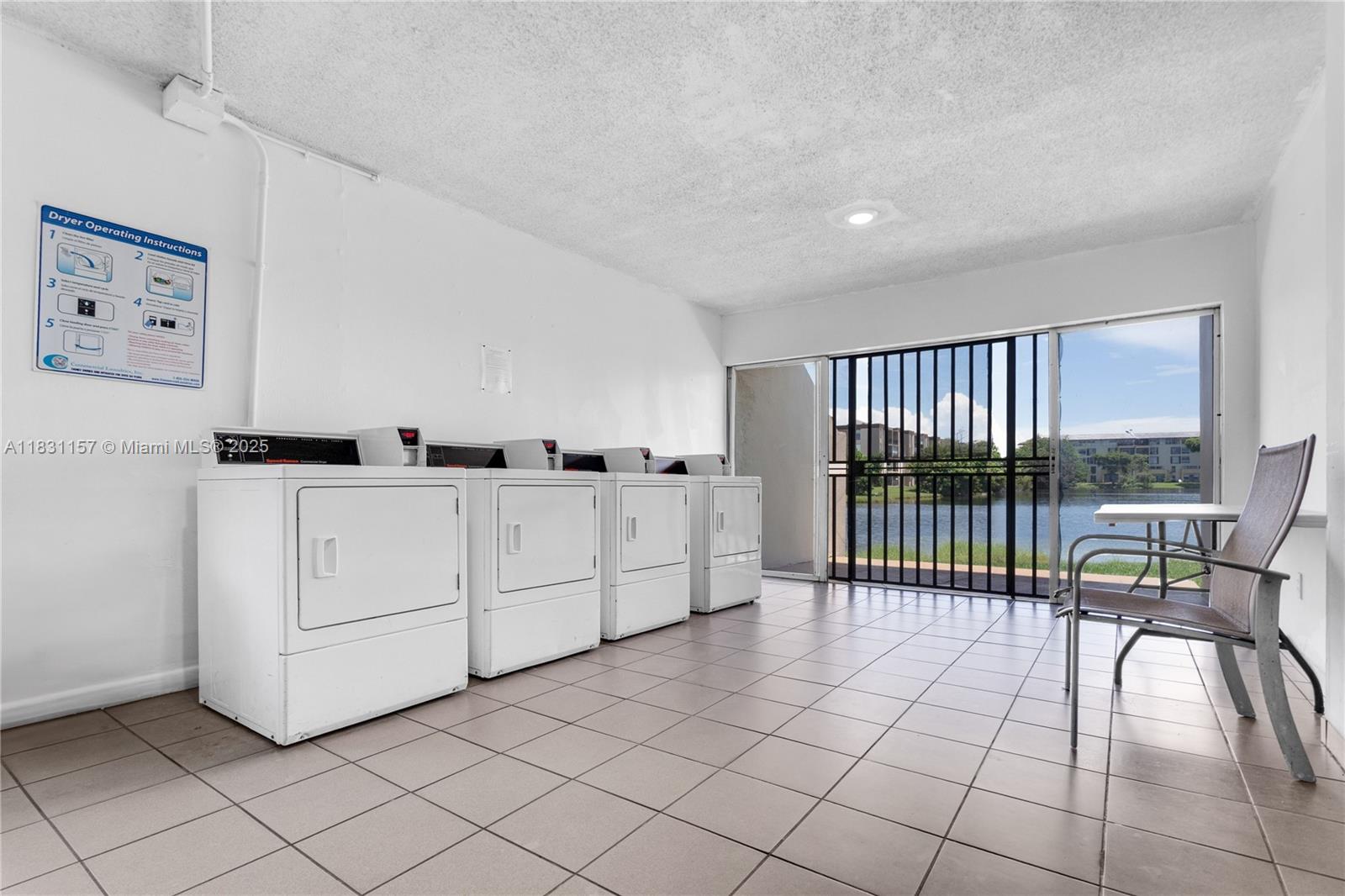 PINESIDE CONDO NO 1 - Residential