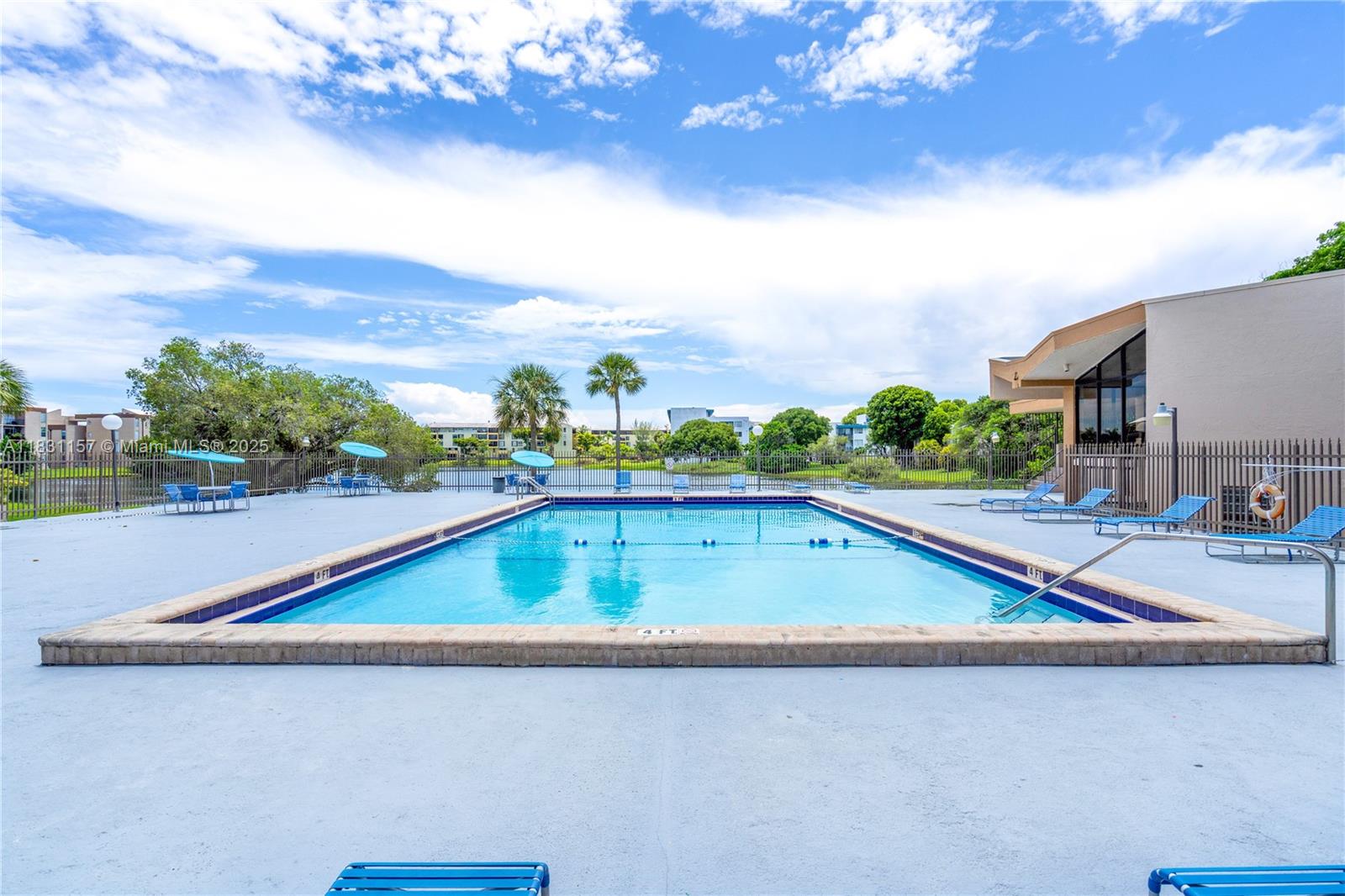 PINESIDE CONDO NO 1 - Residential