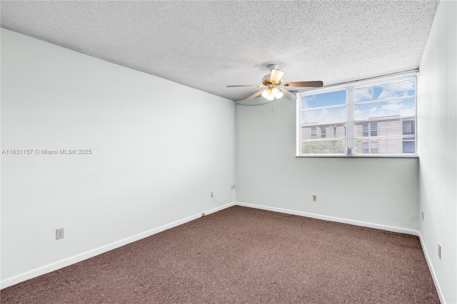 PINESIDE CONDO NO 1 - Residential