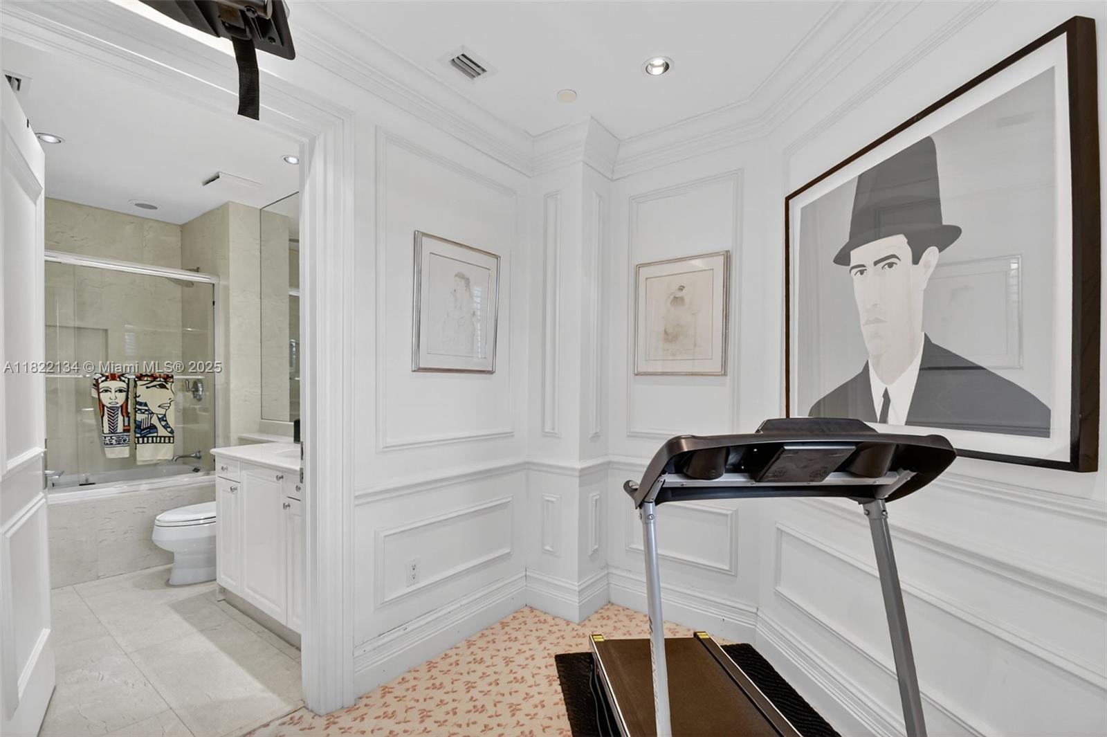 BELLA VISTA MID-RISE SOUT - Residential