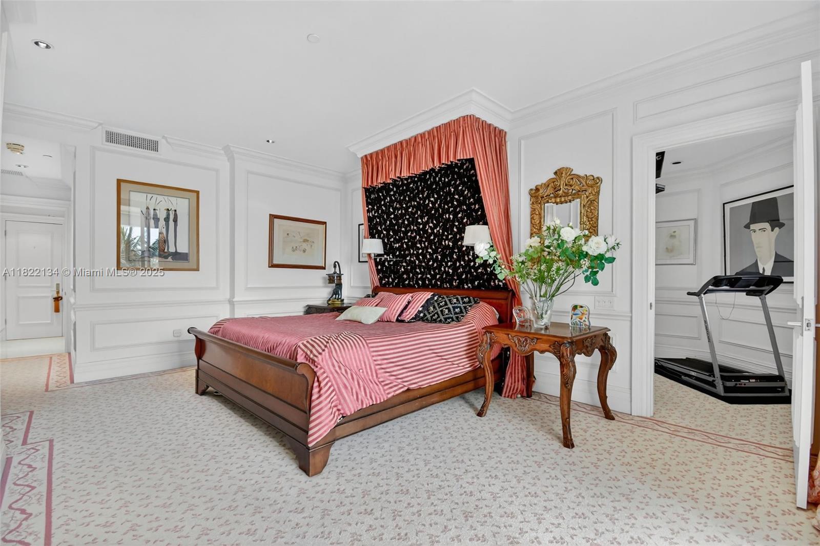 BELLA VISTA MID-RISE SOUT - Residential